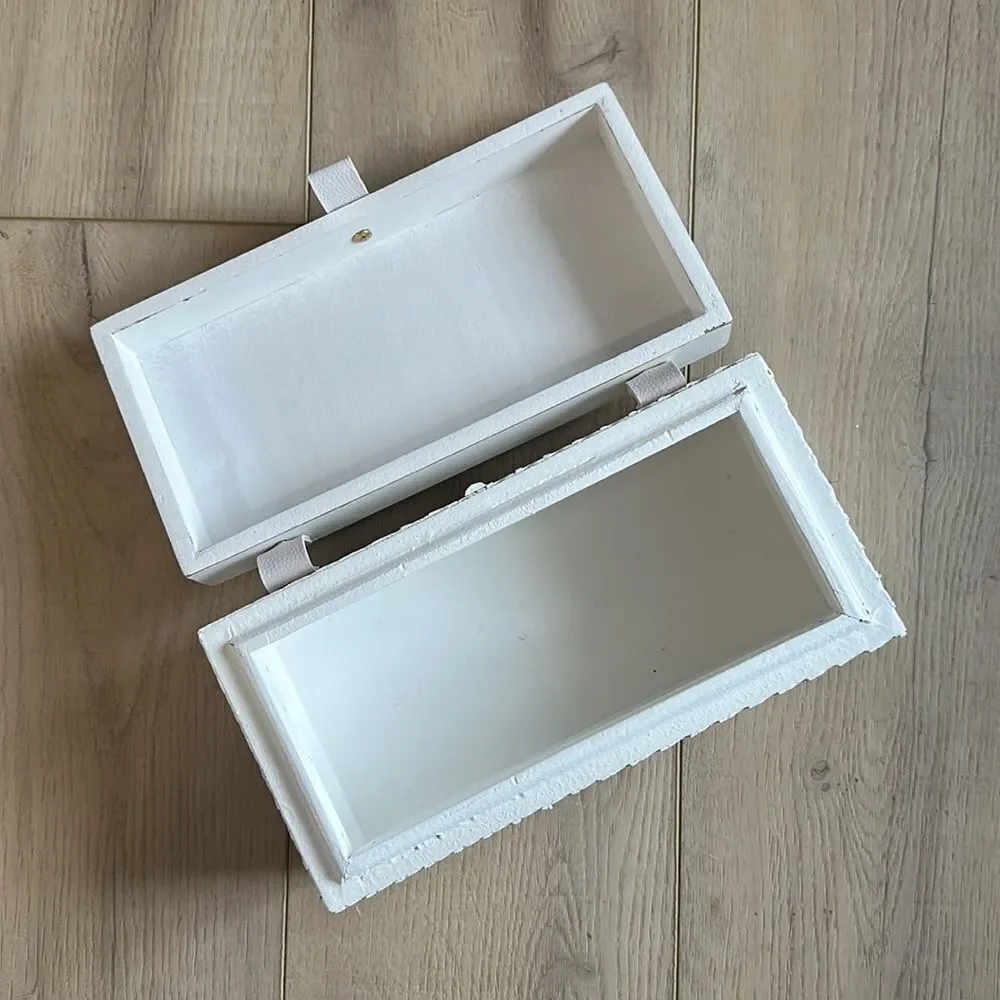 White Wood & Cane Box - Picture 3 of 4